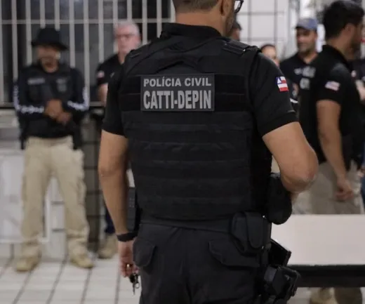 Mandado de busca e apreensão é cumprido em clínica investigada por danos à visão de pacientes 