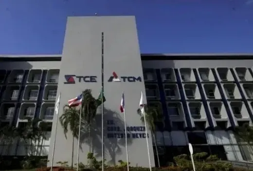 Conta de Planalto é aprovada