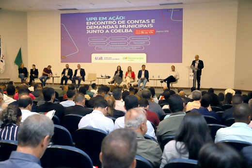 Em encontro na UPB, prefeitos cobram da Coelba melhoria dos serviços para que possam desenvolver municípios