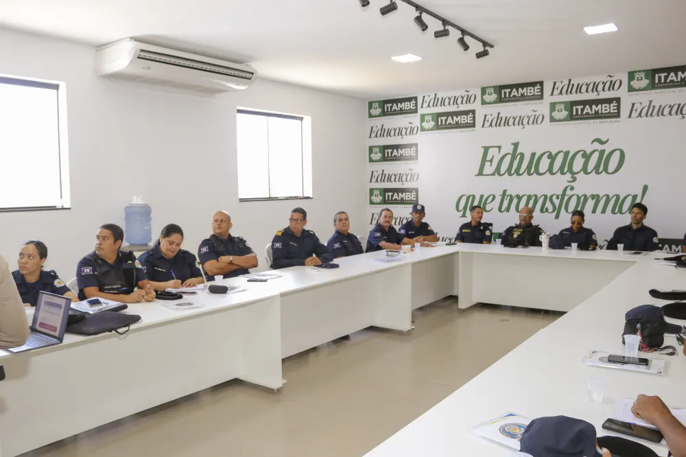 Curso de formação e aperfeiçoamento reúne agentes da Guarda Civil Municipal