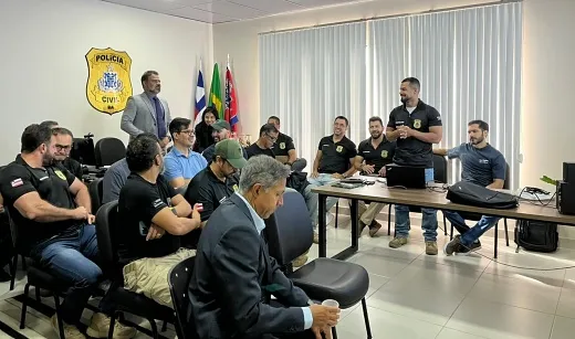 Servidores da Polícia Civil participam de curso na Dirpin 