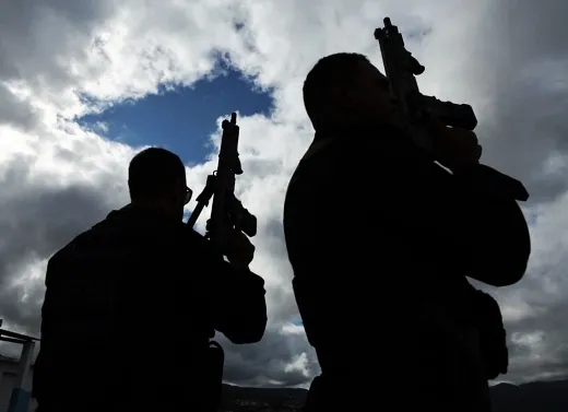 Dupla é presa por tortura, lesão corporal e racismo contra trabalhador com deficiência 