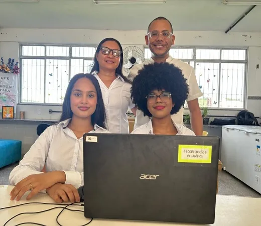 Estudantes da rede estadual conquistam medalha de prata em feira científica internacional