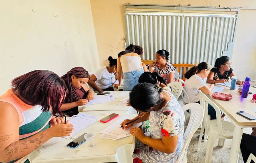 Prefeitura e Banco do Brasil oferecem cursos gratuitos no Residencial Segredo