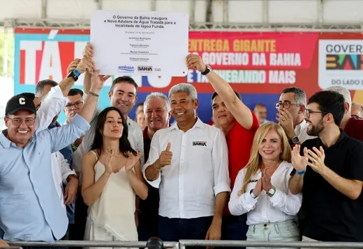 Governo do Estado entrega UBS e autoriza implantação do Sistema de Esgotamento Sanitário 