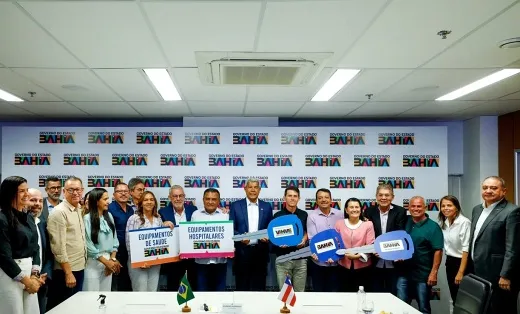 Município recebe vans para TFD e avança com novos investimentos do Estado em saúde