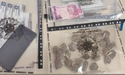 Apreensão de drogas e condução de suspeito