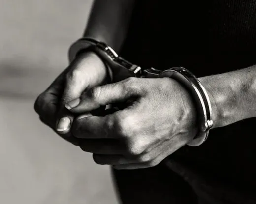 Tribunal do Júri condena homem a 14 anos de prisão por tentativa de feminicídio