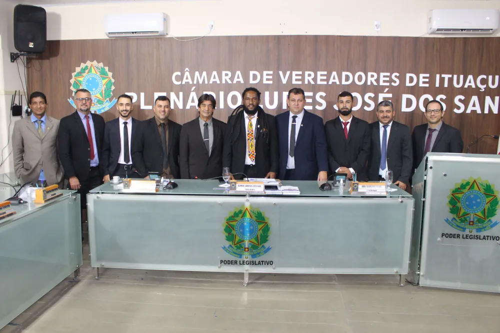 Suplente Jânio Souza Santos toma posse como vereador na Câmara Municipal de Ituaçu