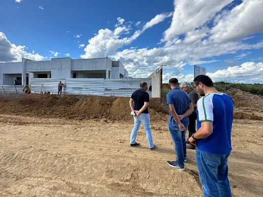 Unidade de educação infantil da Agrovila 10 avança dentro do cronograma