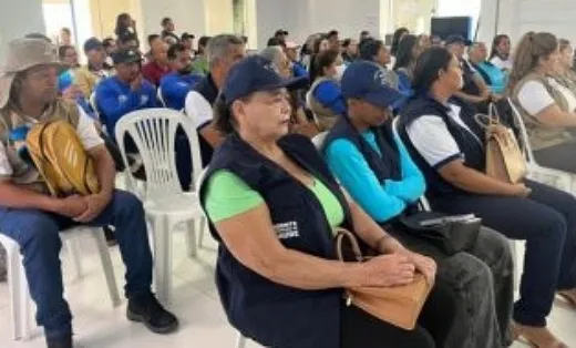 Prefeitura lança programa para ampliar matrículas na Educação de Jovens, Adultos e Idosos