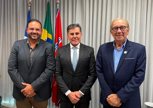 UPB promove primeira outorga da Comenda Governador João Durval Carneiro