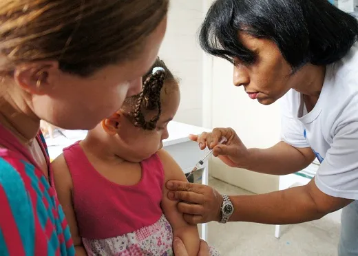 Bahia recebe 1,3 milhão de doses da vacina contra a influenza e inicia distribuição para os 417 municípios