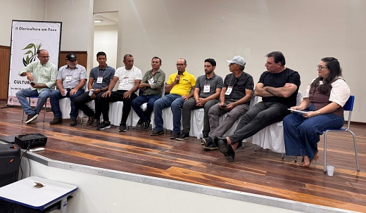 Ituaçu sedia evento sobre cultura do alho e reafirma compromisso com a agricultura familiar