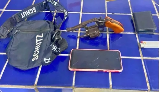 Polícia Militar prende homem armado nas proximidades da UNEB