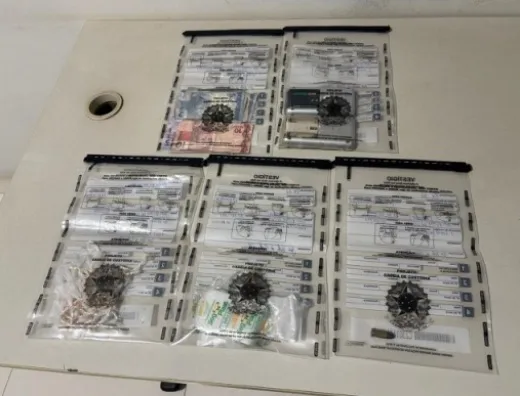 PM apreende 95 porções de substância análoga ao crack e munição durante ação da ROCAM
