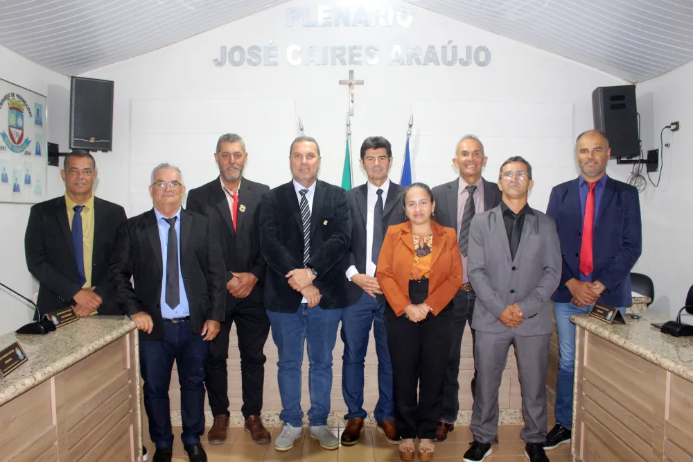 Professor Luiz Eugênio é reeleito presidente da Câmara Municipal de Dom Basílio para o biênio 2027/2028