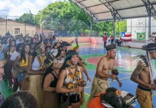 Colégio indígena de Ibotirama realiza primeira feira cultural