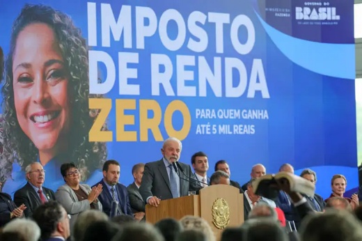 Presidente sanciona lei que amplia isenção do Imposto de Renda para quem ganha até R$ 5 mil