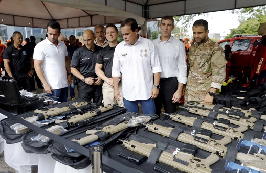 Governo da Bahia fortalece ações de segurança com entrega de equipamentos e viaturas