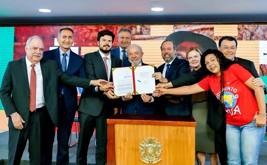 Lula sanciona gratuidade em conta de luz para famílias de baixa renda