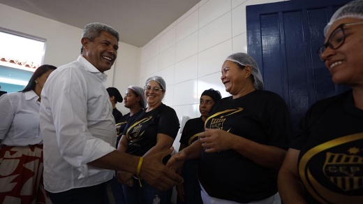 Governo do Estado entrega obras em Planalto, no sudoeste da Bahia