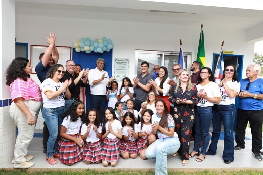 Governador Jerônimo Rodrigues entrega obras de infraestrutura e educação em Jacaraci