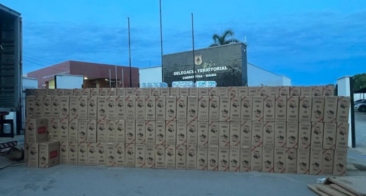 Em Correntina, PRF apreende 380 mil maços de cigarros contrabandeados