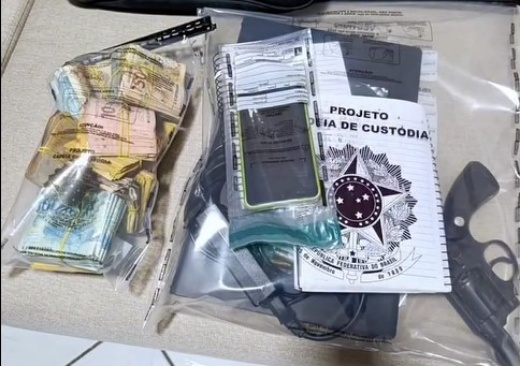 Polícia Civil cumpre mandados e apreende veículos de luxo na Operação Ômega em Itapetinga
