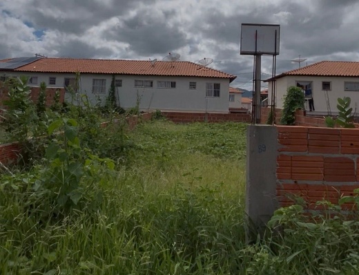 Quiosque coletivo é invadido e Prefeitura realiza intervenção em Guanambi