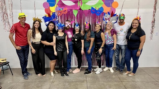 Samba, alegria e inclusão marcam pré-Carnaval da melhor idade em Brumado