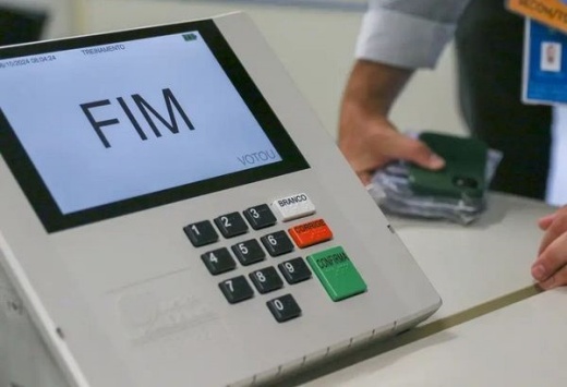 Mesário voluntário: inscrições para as Eleições 2024 podem ser feitas no site do TRE-BA